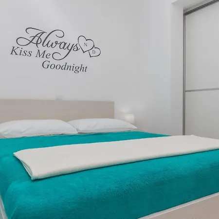Apartment Zorica *